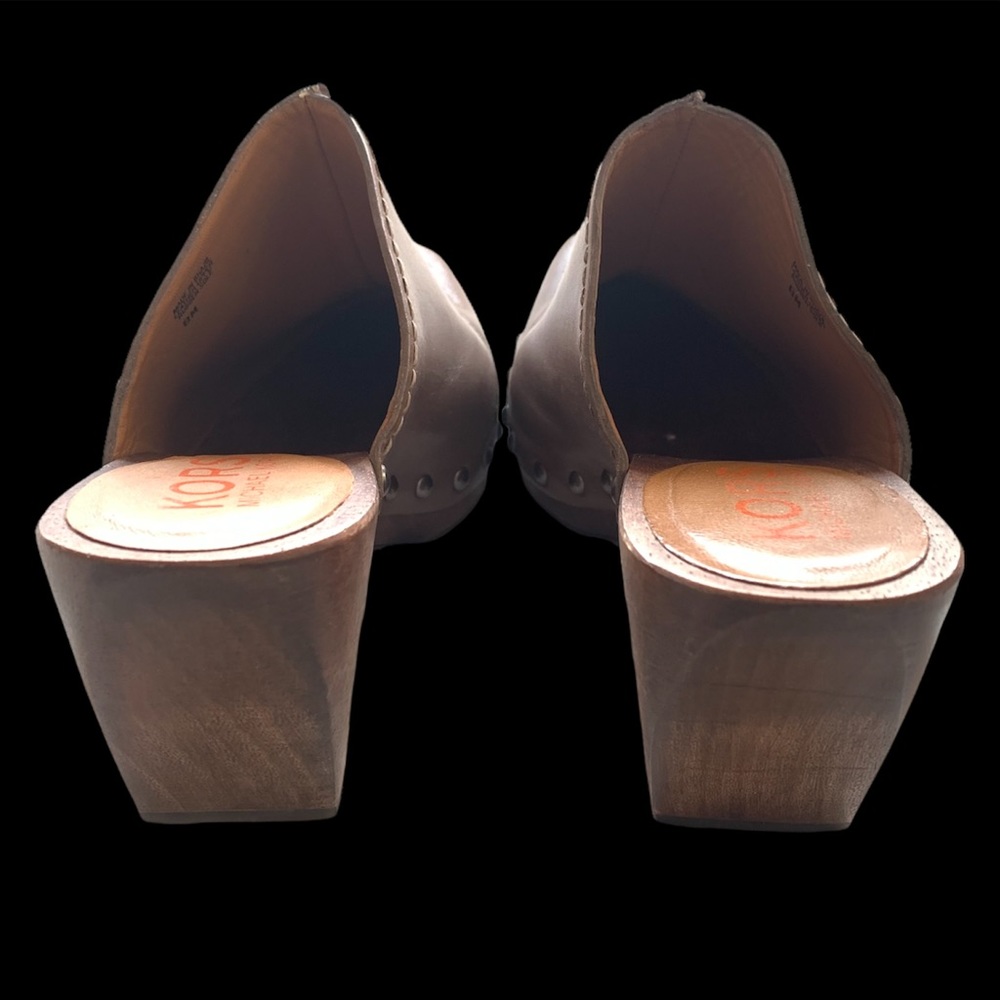 KORS Michael Kors Tan Leather Wooden Heel Clogs - Picture 3 of 10